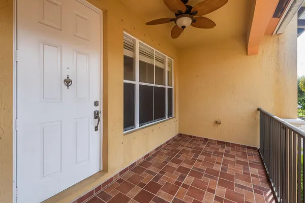 $2,150 | 3557 Forest Hill Boulevard, Unit 54, West Palm Beach, FL 33406