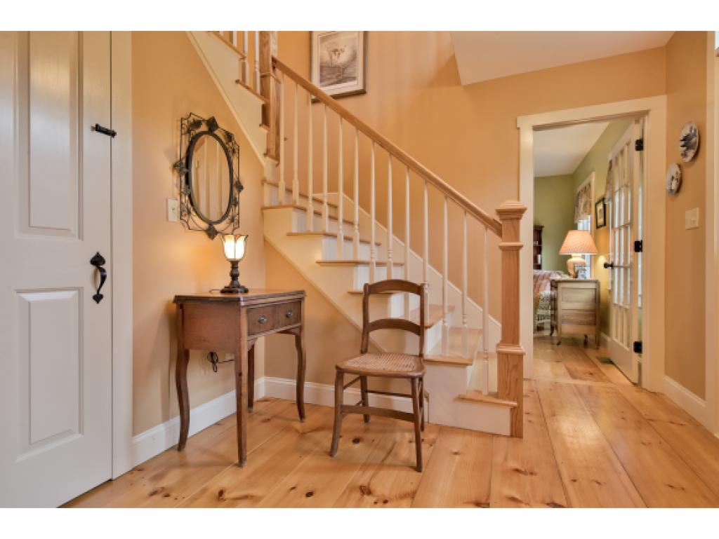 44 Carriage Road New Boston, NH 03070 - Photo 18 of 35 Gallery Image 18