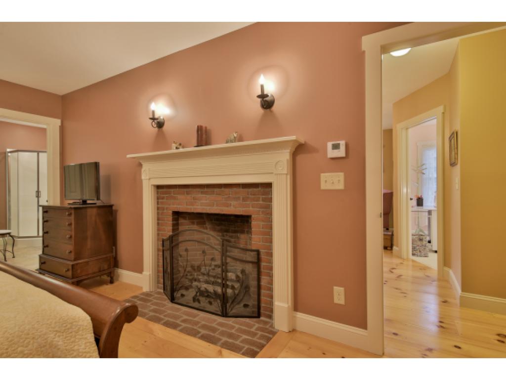 44 Carriage Road New Boston, NH 03070 - Photo 23 of 35 Gallery Image 23