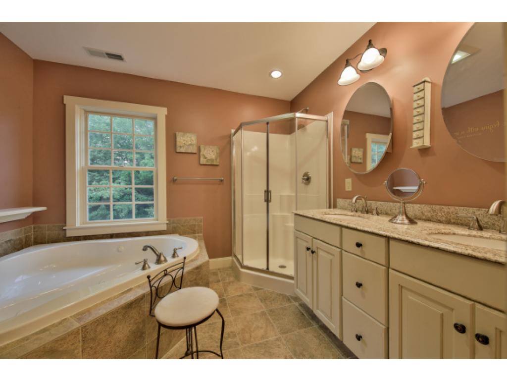 44 Carriage Road New Boston, NH 03070 - Photo 24 of 35 Gallery Image 24