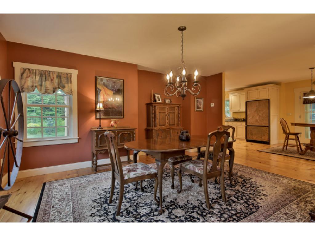 44 Carriage Road New Boston, NH 03070 - Photo 10 of 35 Gallery Image 10