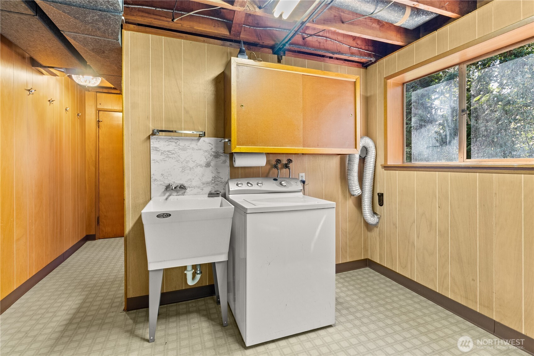 15829 4th Avenue Southwest Burien, WA 98166 - Photo 26 of 37 a utility room with a window