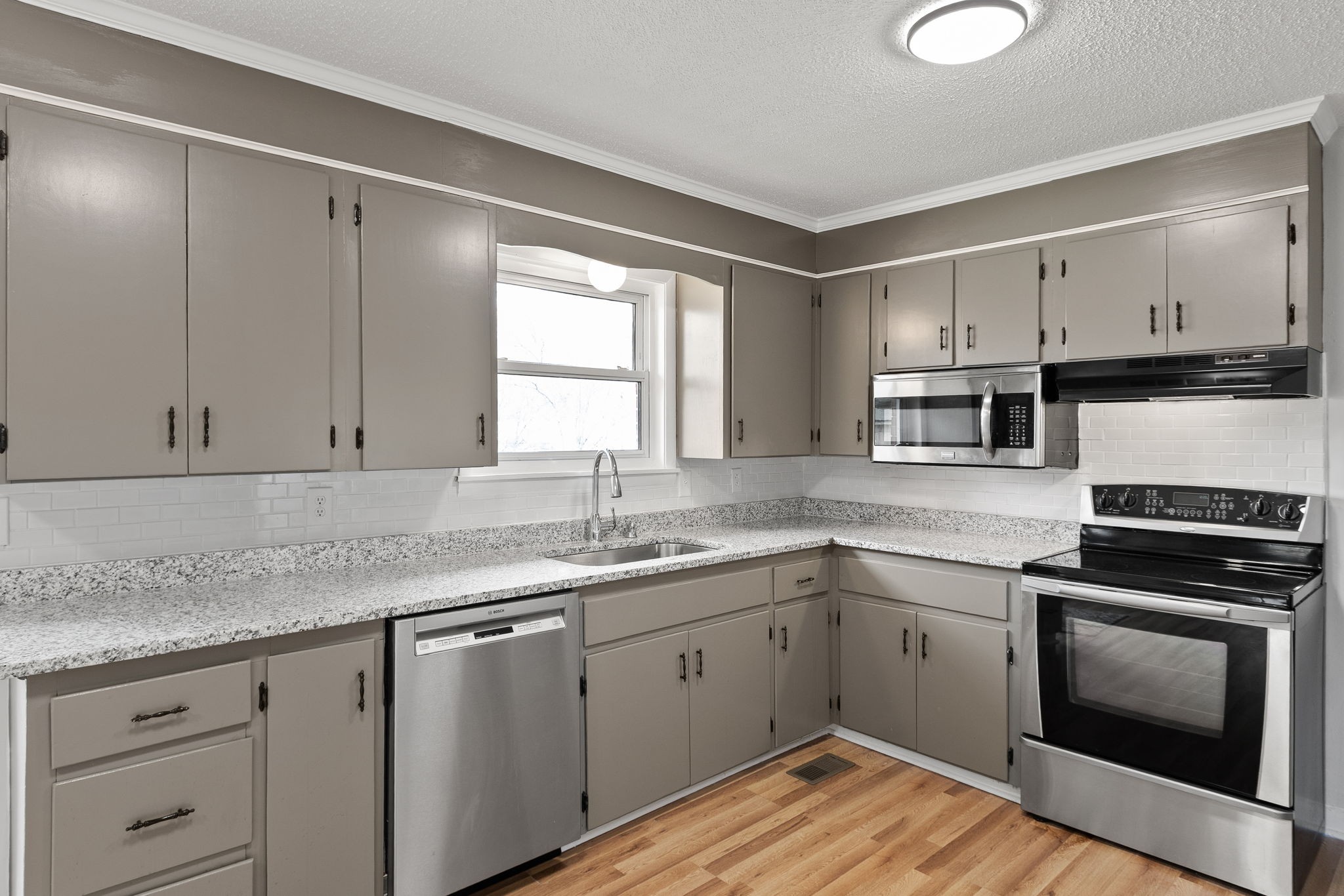 1035 New Deal Potts Road Cottontown, TN 37048 - Photo 3 of 19