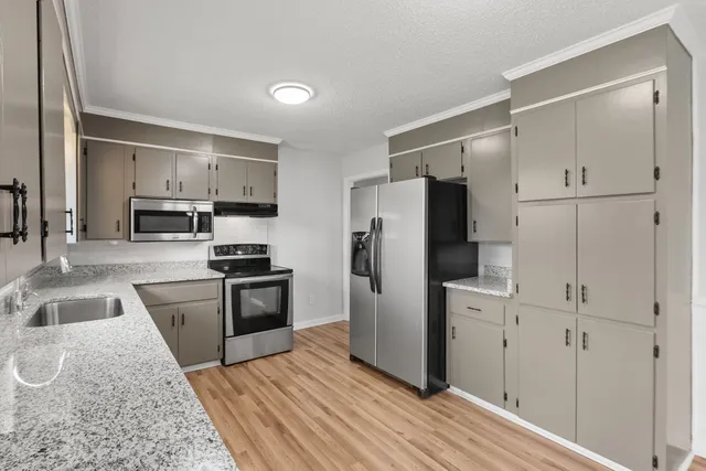 $420,000 | 1035 New Deal Potts Road, Cottontown, TN 37048