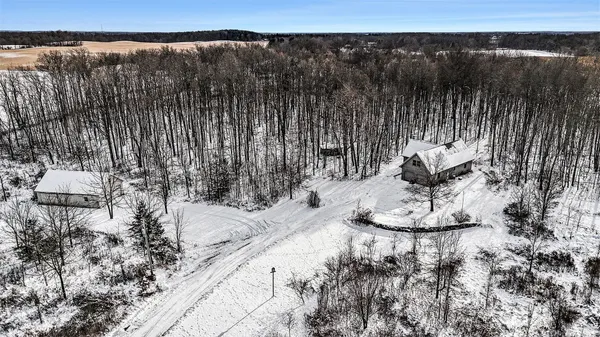 $490,000 | 12164 Wisner Highway, Clinton, MI 49236