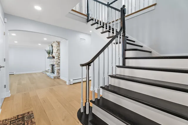 $899,000 | 1141 North Delphia Avenue, Park Ridge, IL 60068