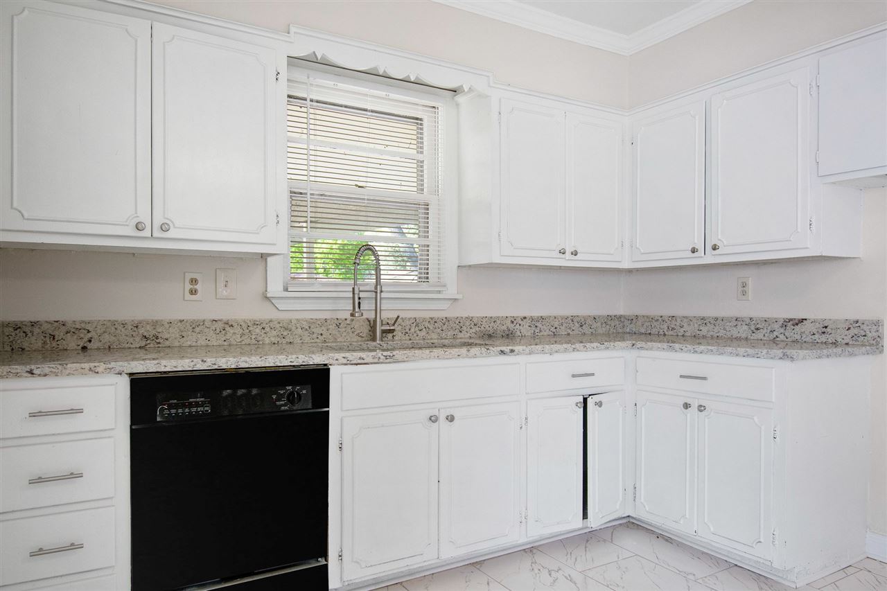 1484 East Raines Road Memphis, TN 38116 - Photo 10 of 25 Gallery Image 10