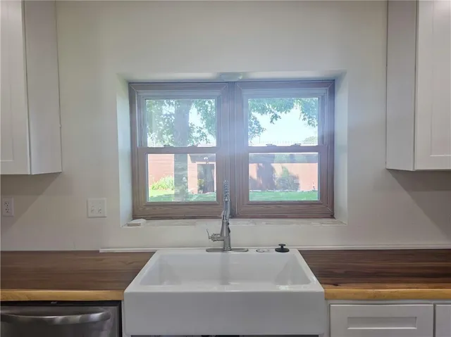 $389,000 | 215 West Main Street, Herington, KS 67449