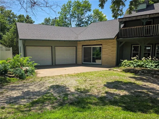 $389,000 | 215 West Main Street, Herington, KS 67449