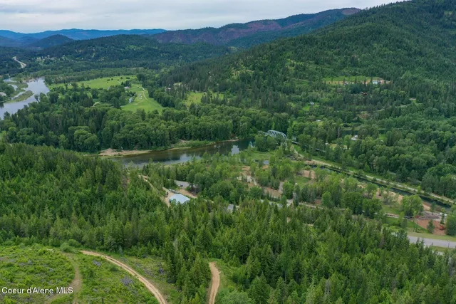 $739,000 | Nka Nka Coeur D'alene River Road, Wallace, ID 83873