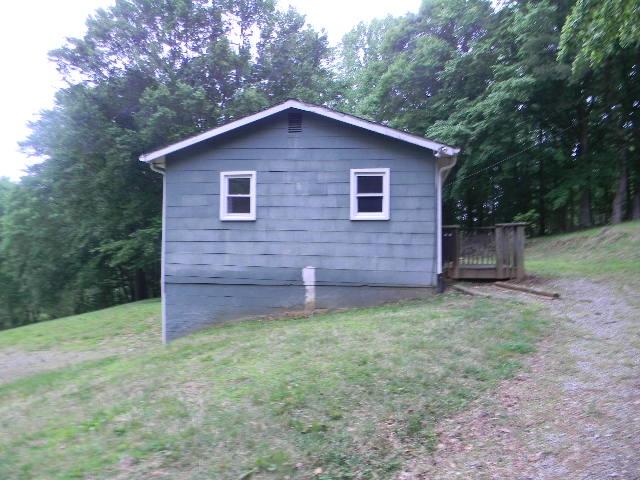 1750 Gilmer Branch Road Boones Mill, VA 24065 - Photo 14 of 14 Right view