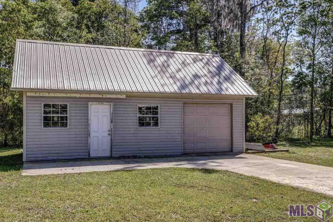 9842 Springfield Road Denham Springs, LA 70706 - Photo 10 of 24