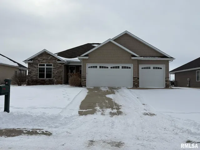 $3,200 | 2812 Castlerock Ridge, Springfield, IL 62711