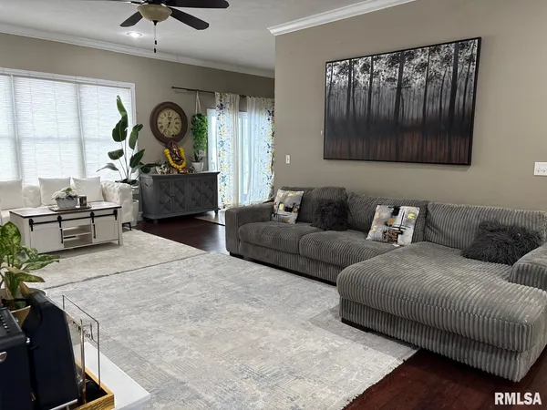 $2,850 | 2812 Castlerock Ridge, Springfield, IL 62711
