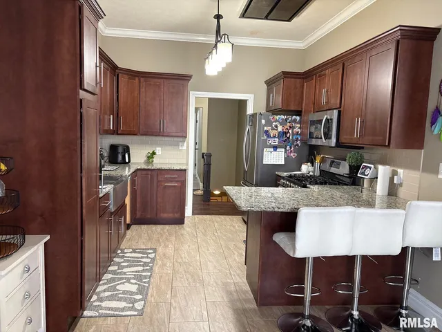 $3,200 | 2812 Castlerock Ridge, Springfield, IL 62711