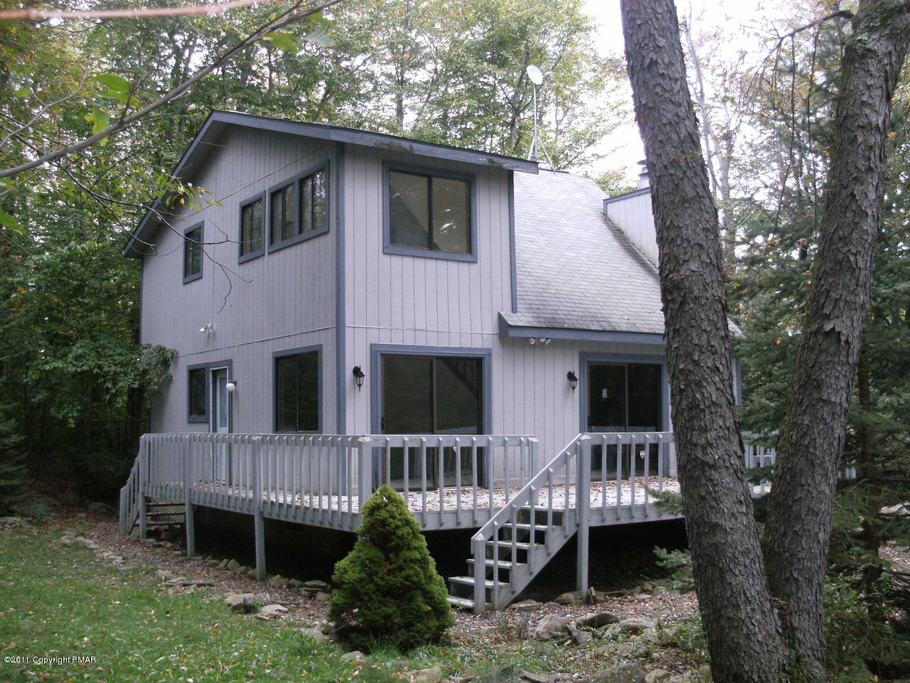 7310 Lake Road Tobyhanna, PA 18466 - Photo 2 of 13 Front