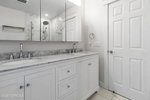 $1,100,000 | 41 Polly Way, Middletown, NJ 07748