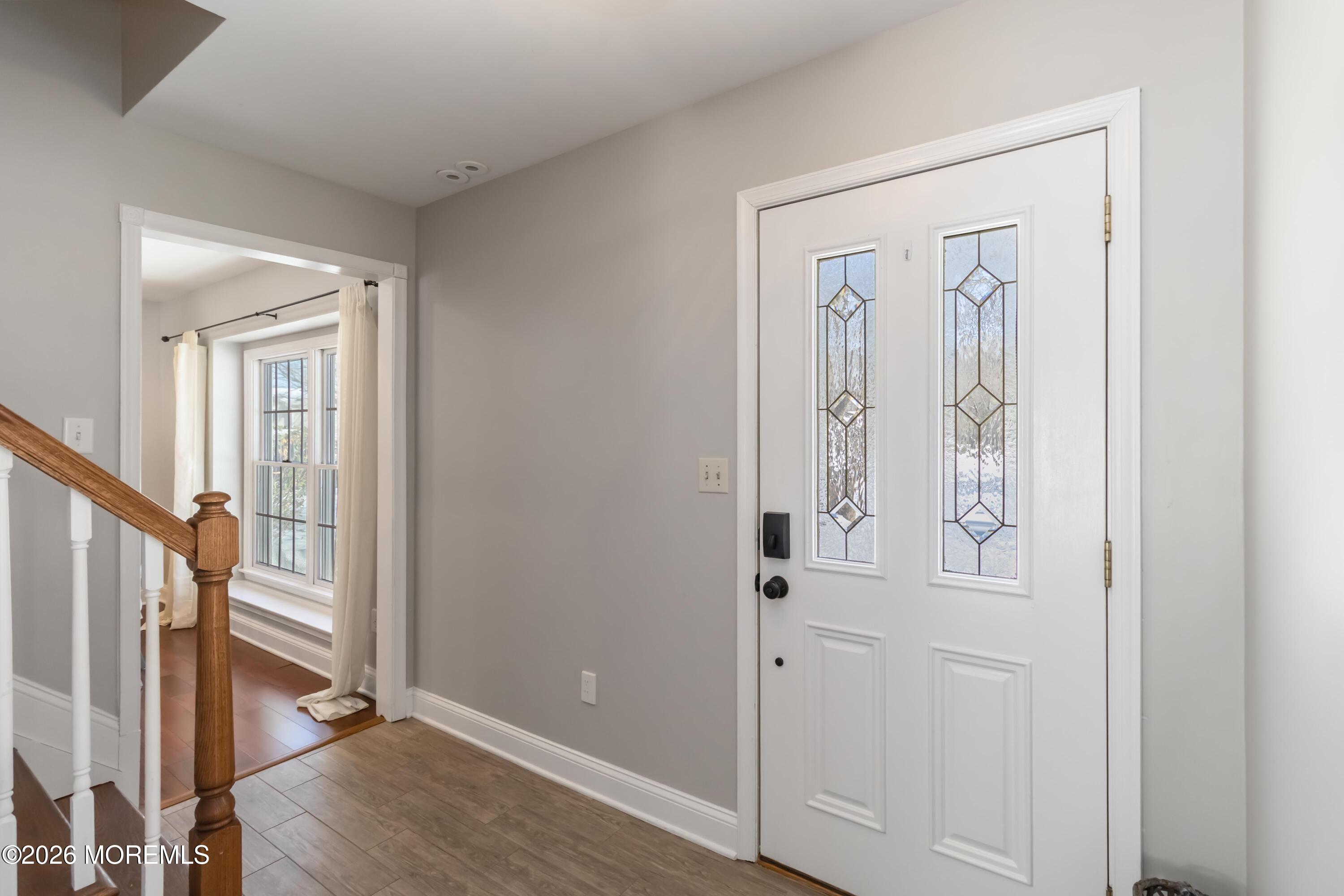 41 Polly Way Middletown, NJ 07748 - Photo 5 of 33 Entry