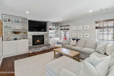 $1,100,000 | 41 Polly Way, Middletown, NJ 07748