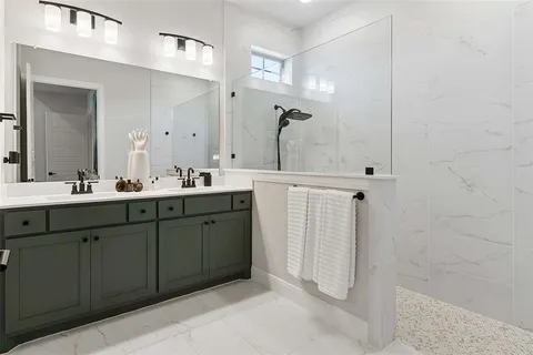 $449,900 | 2073 Spotted Fawn Drive, Arlington, TX 76005