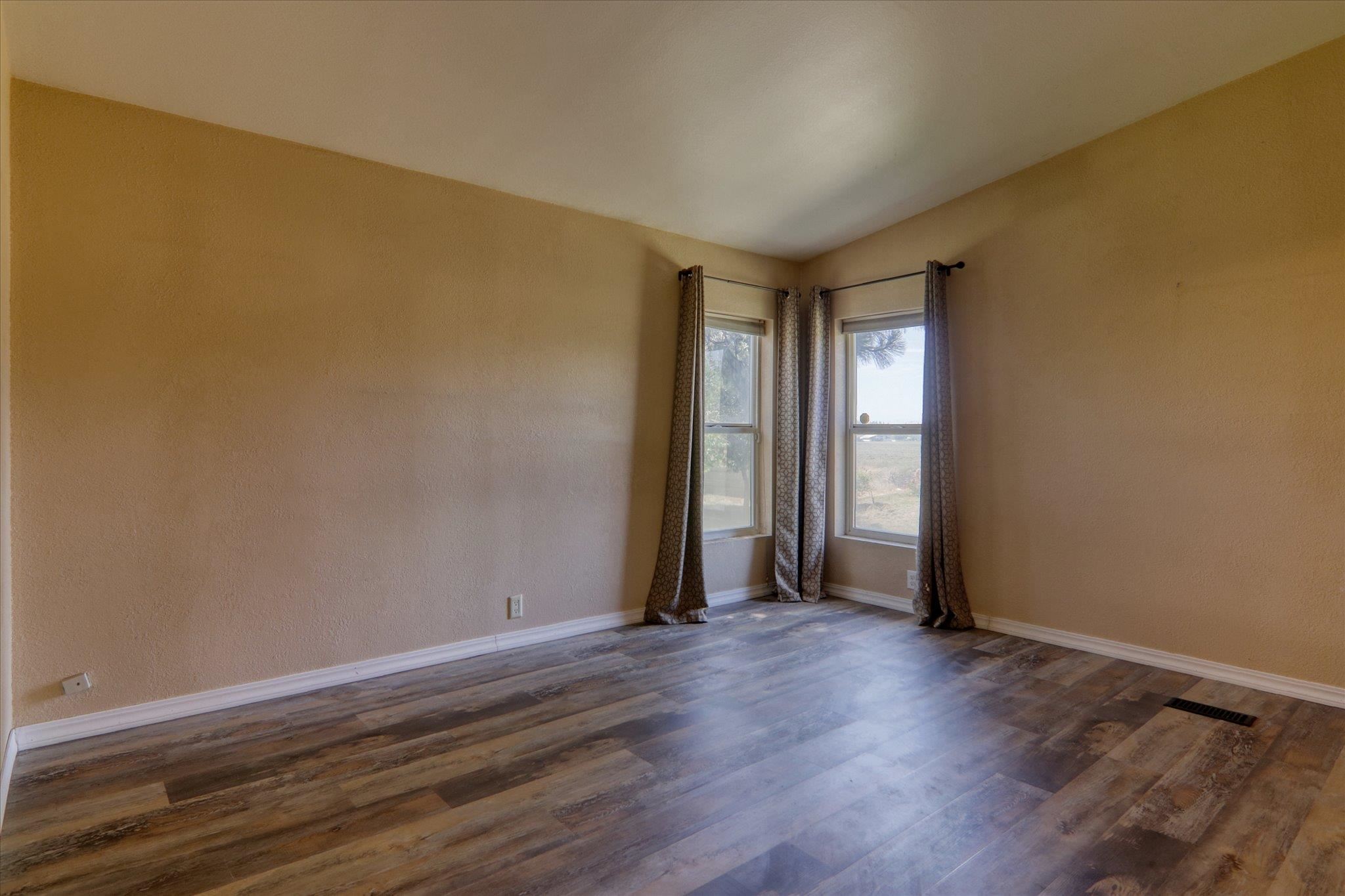 10010 South Sherman Road Spokane, WA 99224 - Photo 12 of 50