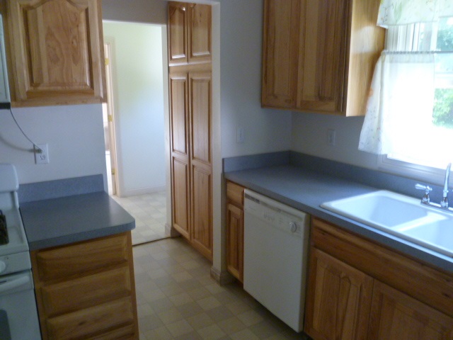 26158 Edison Road South Bend, IN 46628 - Photo 4 of 24 Gallery Image 4