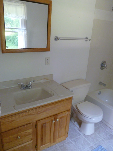 26158 Edison Road South Bend, IN 46628 - Photo 10 of 24 Gallery Image 10