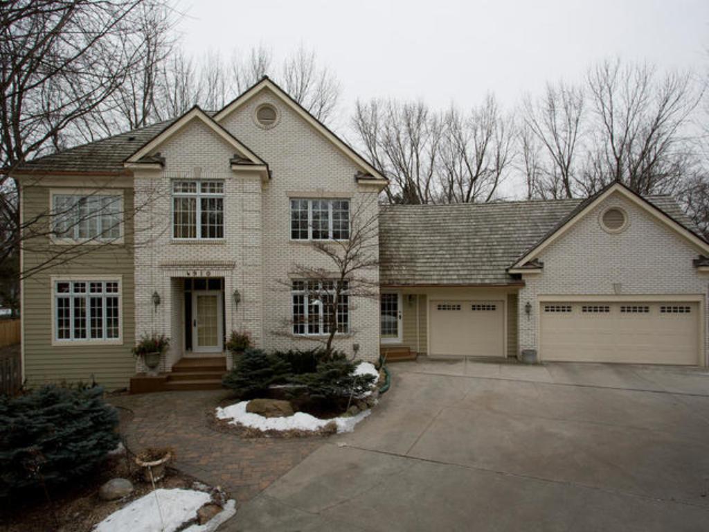 4910 Beacon Hill Road Minnetonka, MN 55345 - Photo 1 of 24 Gallery Image 1