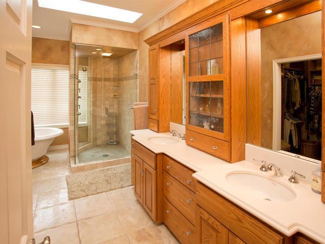 4910 Beacon Hill Road Minnetonka, MN 55345 - Photo 13 of 24 Gallery Image 13