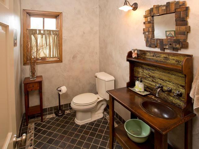 4910 Beacon Hill Road Minnetonka, MN 55345 - Photo 20 of 24 Gallery Image 20