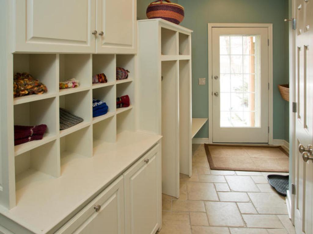 4910 Beacon Hill Road Minnetonka, MN 55345 - Photo 21 of 24 Gallery Image 21