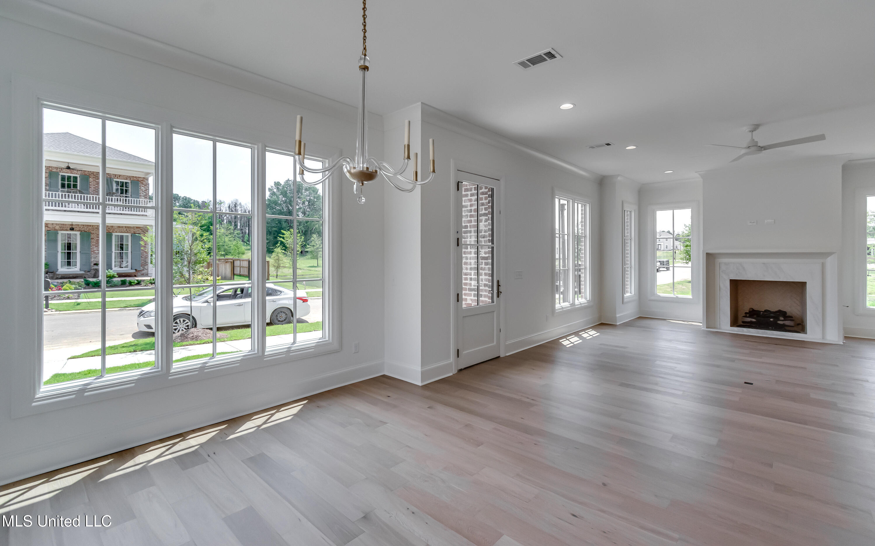 119 Commonwealth Drive Madison, MS 39110 - Photo 17 of 63 119 Commonwealth Dr-26