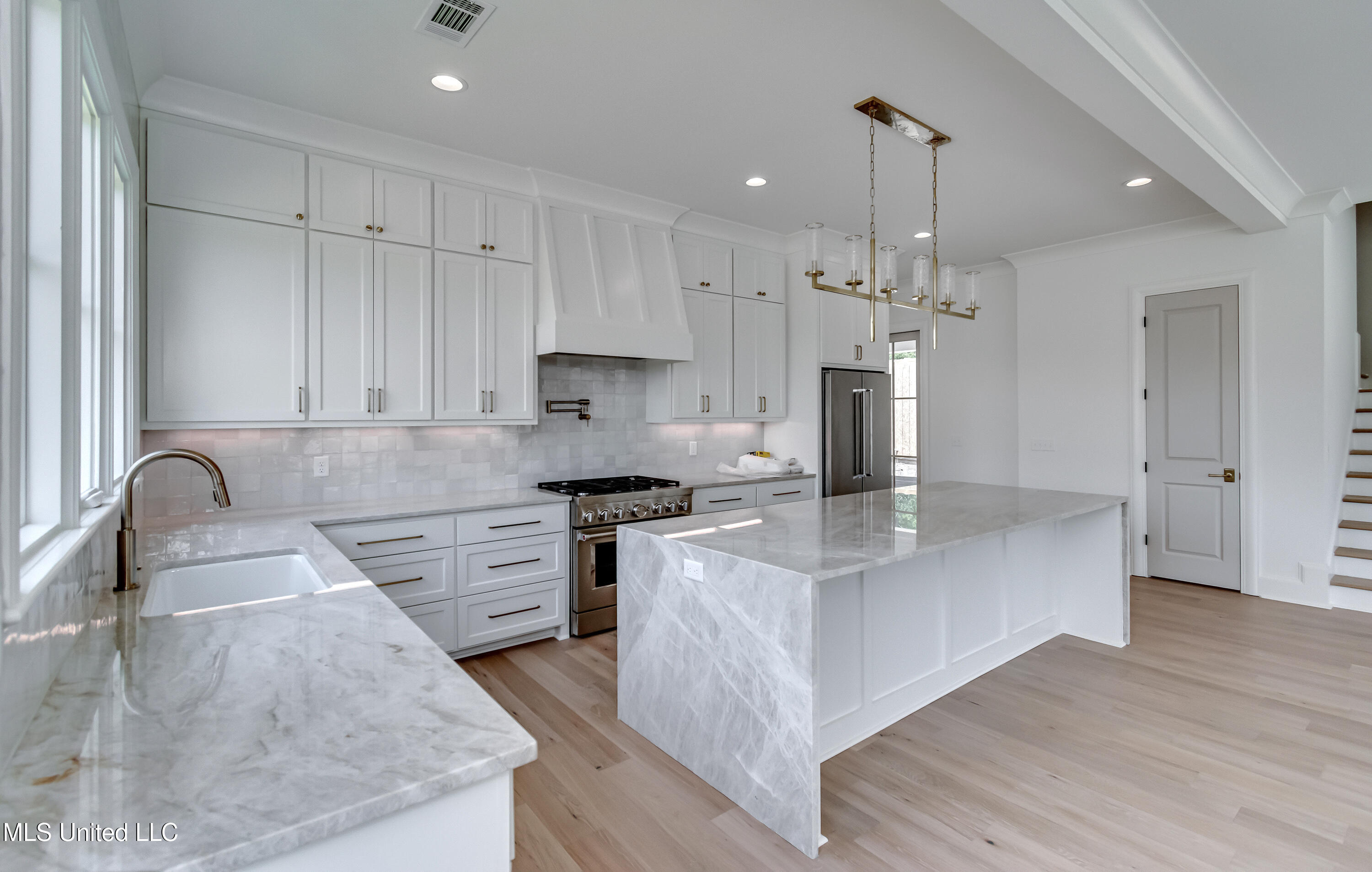 119 Commonwealth Drive Madison, MS 39110 - Photo 26 of 63 119 Commonwealth Dr-35