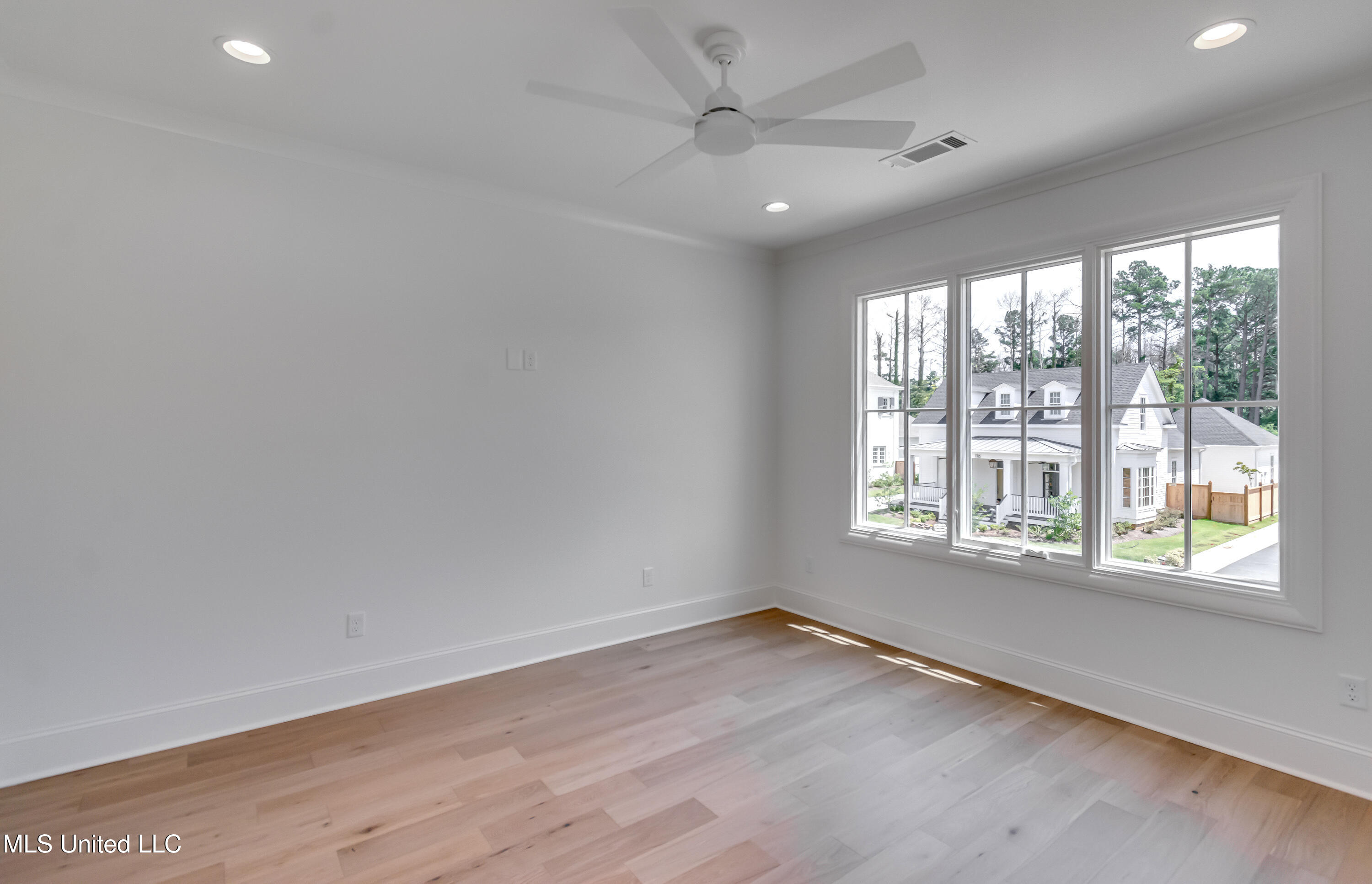 119 Commonwealth Drive Madison, MS 39110 - Photo 58 of 63 119 Commonwealth Dr-67