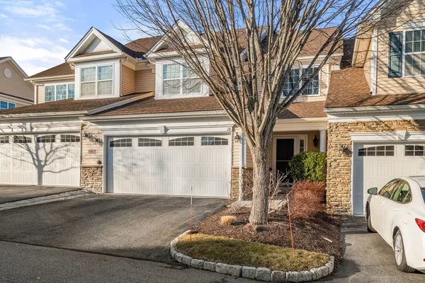 $759,900 | 28 Bowood Lane, Unit 28, Marlborough, MA 01752