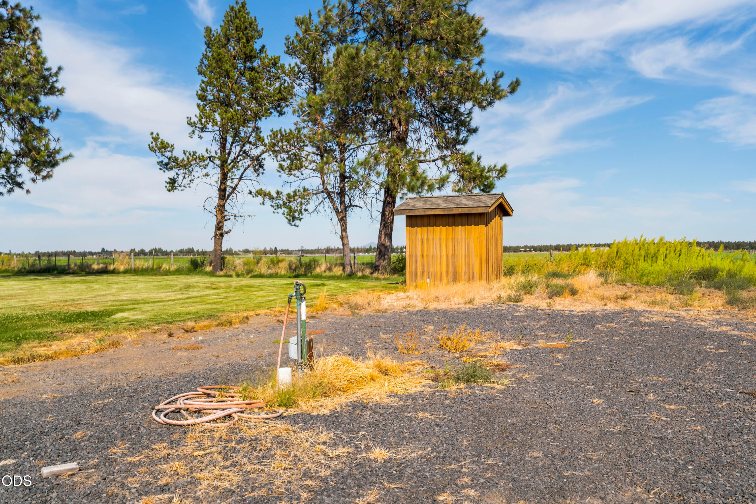 68912 Holmes Road Sisters, OR 97759 - Photo 17 of 42 Gallery Image 17