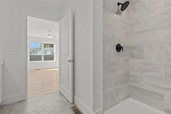 $529,900 | 700 Sandy Lane, Unit 3, Warwick, RI 02889