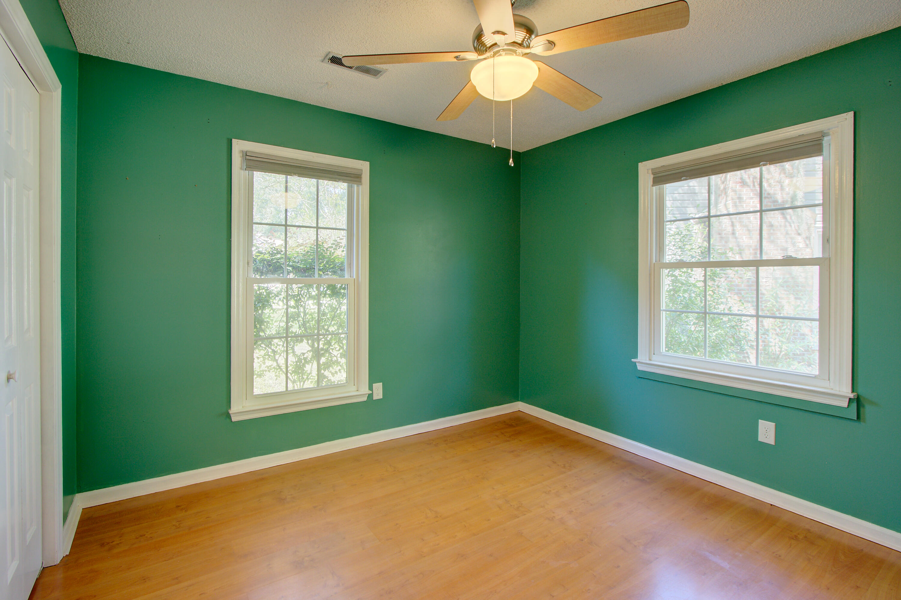 124 Hamlet Road Summerville, SC 29485 - Photo 20 of 28 09282026--066