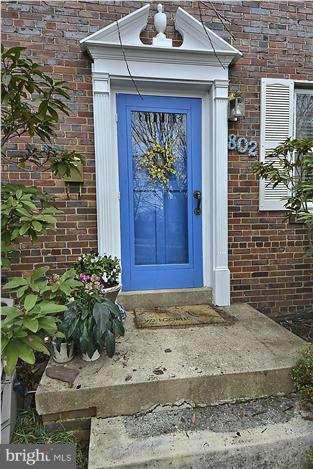 802 Malcolm Drive Silver Spring, MD 20901 - Photo 2 of 18 Exterior (General)