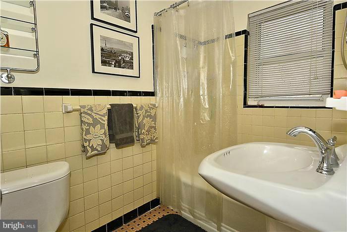 802 Malcolm Drive Silver Spring, MD 20901 - Photo 11 of 18 Bath