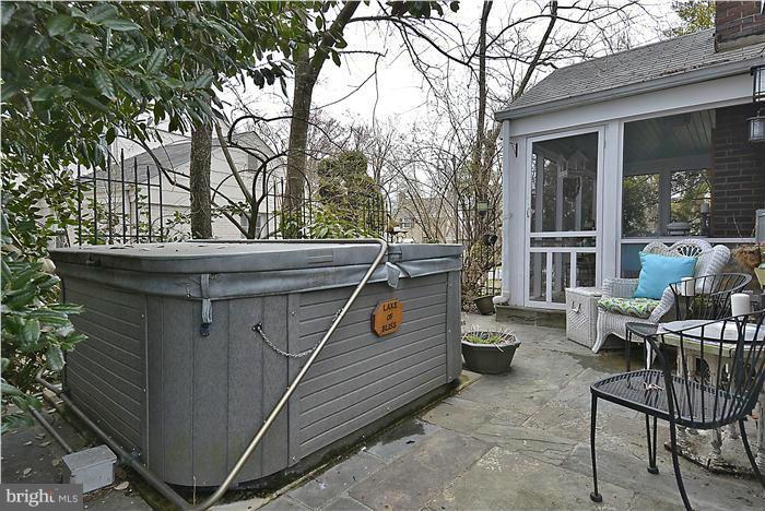 802 Malcolm Drive Silver Spring, MD 20901 - Photo 17 of 18 Hot Tub