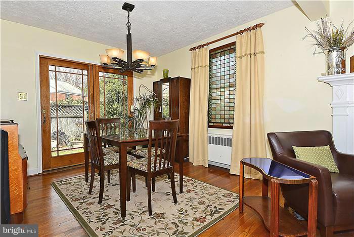 802 Malcolm Drive Silver Spring, MD 20901 - Photo 5 of 18 Dining Room