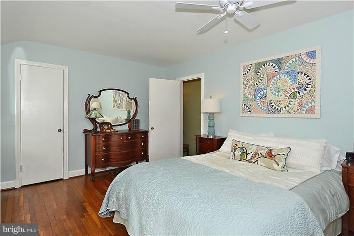 802 Malcolm Drive Silver Spring, MD 20901 - Photo 10 of 18 Bedroom (Master)