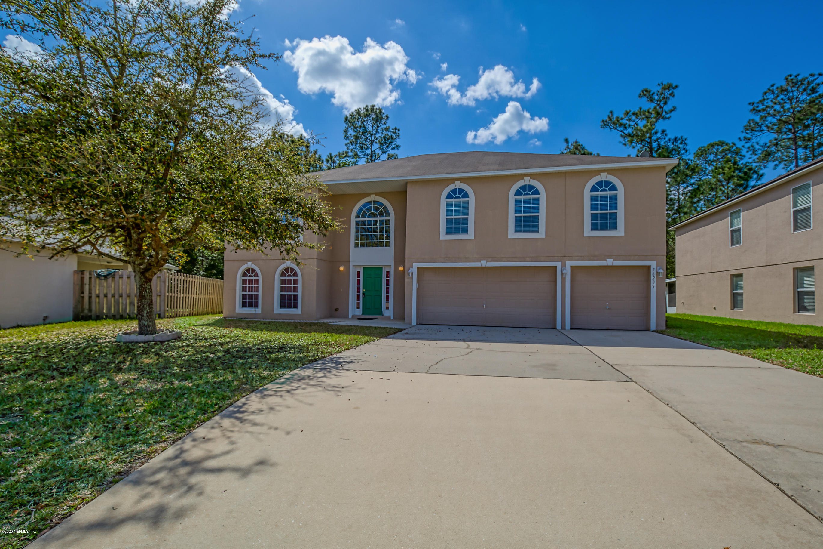 76235 Longleaf Loop Yulee, FL 32097 - Photo 26 of 29 front of home