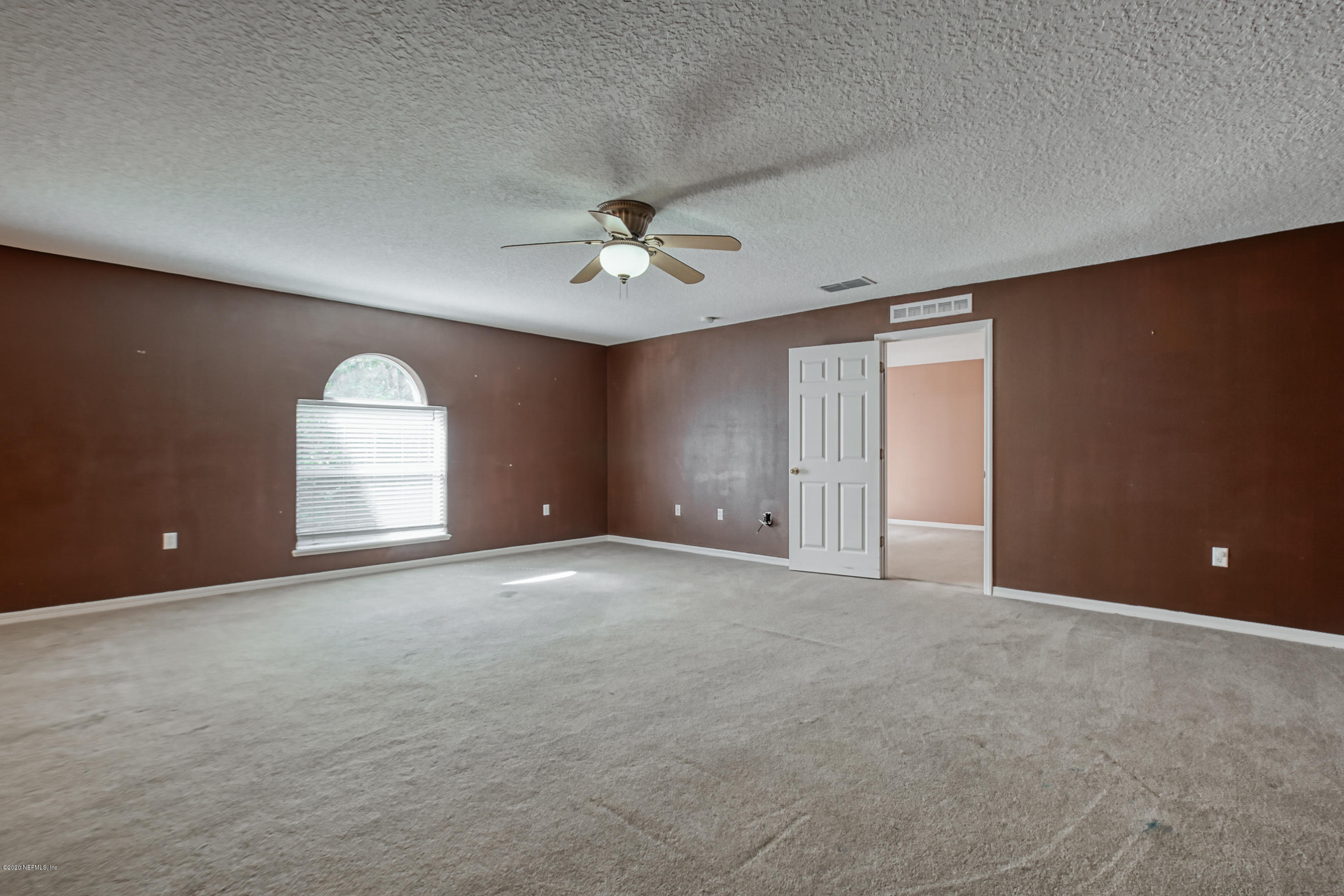 76235 Longleaf Loop Yulee, FL 32097 - Photo 10 of 29 family room