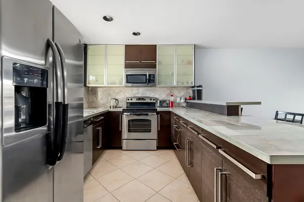 $264,700 | 326 West Pine Street, Lantana, FL 33462