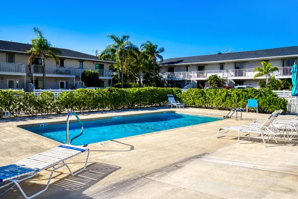 $264,700 | 326 West Pine Street, Lantana, FL 33462