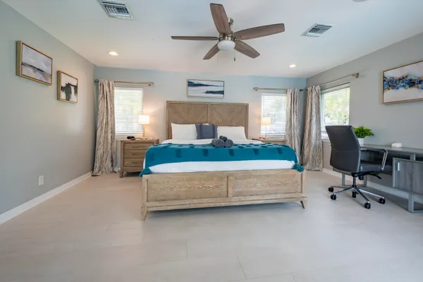 $924,900 | 5930 Northeast 21st Lane, Fort Lauderdale, FL 33308