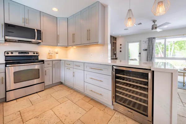 $924,900 | 5930 Northeast 21st Lane, Fort Lauderdale, FL 33308