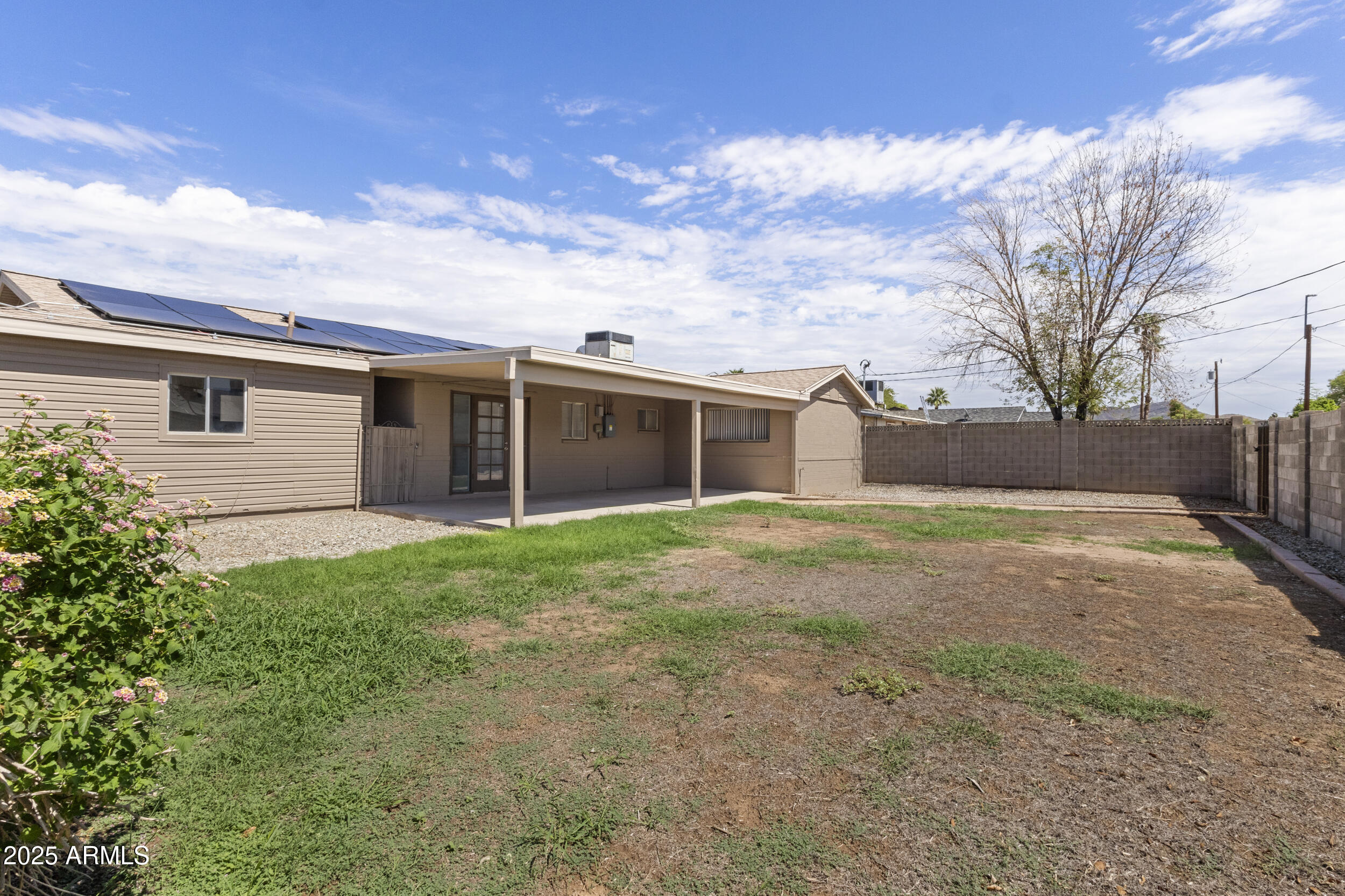 3339 West Shaw Butte Drive Phoenix, AZ 85029 - Photo 14 of 16 img_025